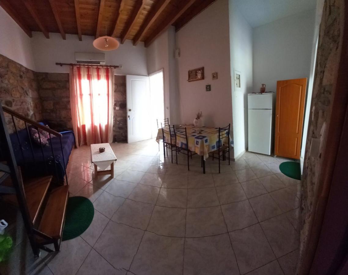 Agapis Apartments Петра Экстерьер фото