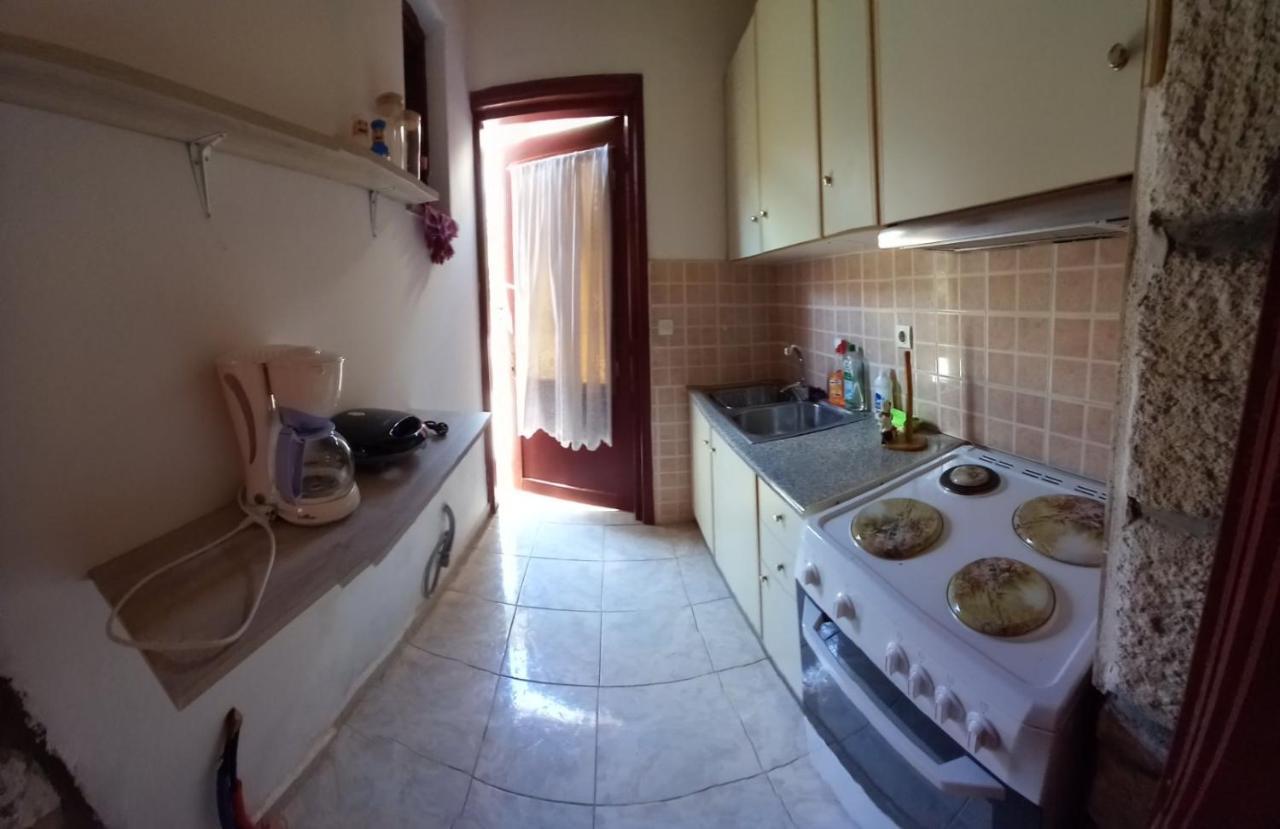 Agapis Apartments Петра Экстерьер фото