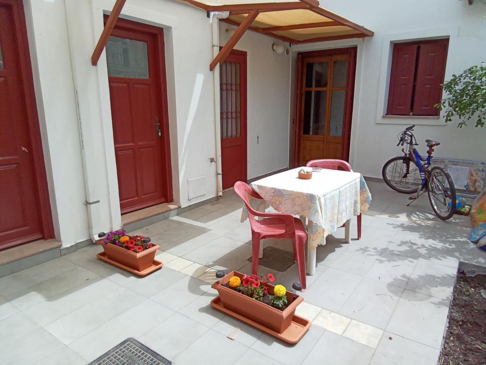 Agapis Apartments Петра Экстерьер фото